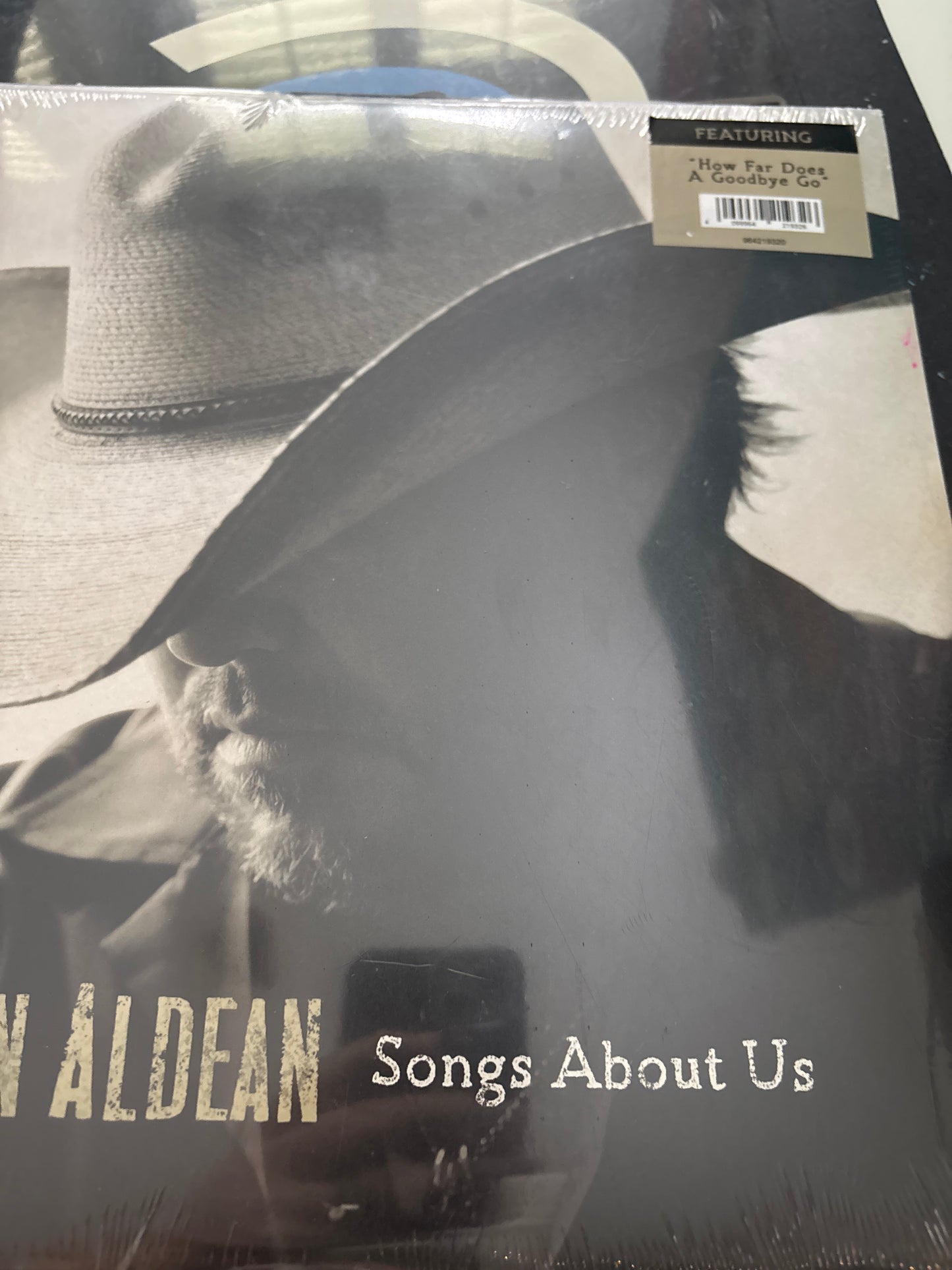 Jason Aldean - Sings About Us