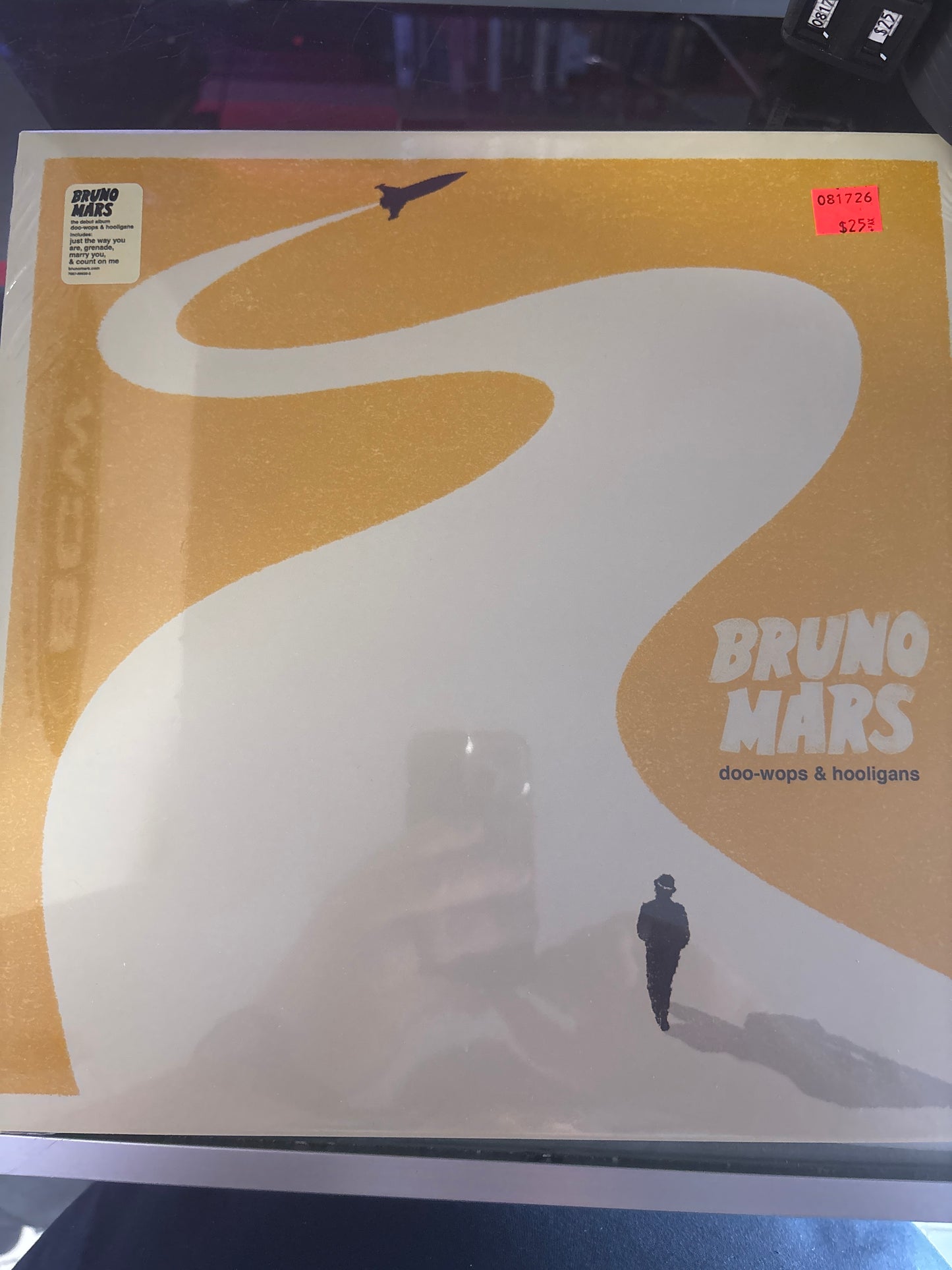 Bruno Mars - doo-wops & hooligans