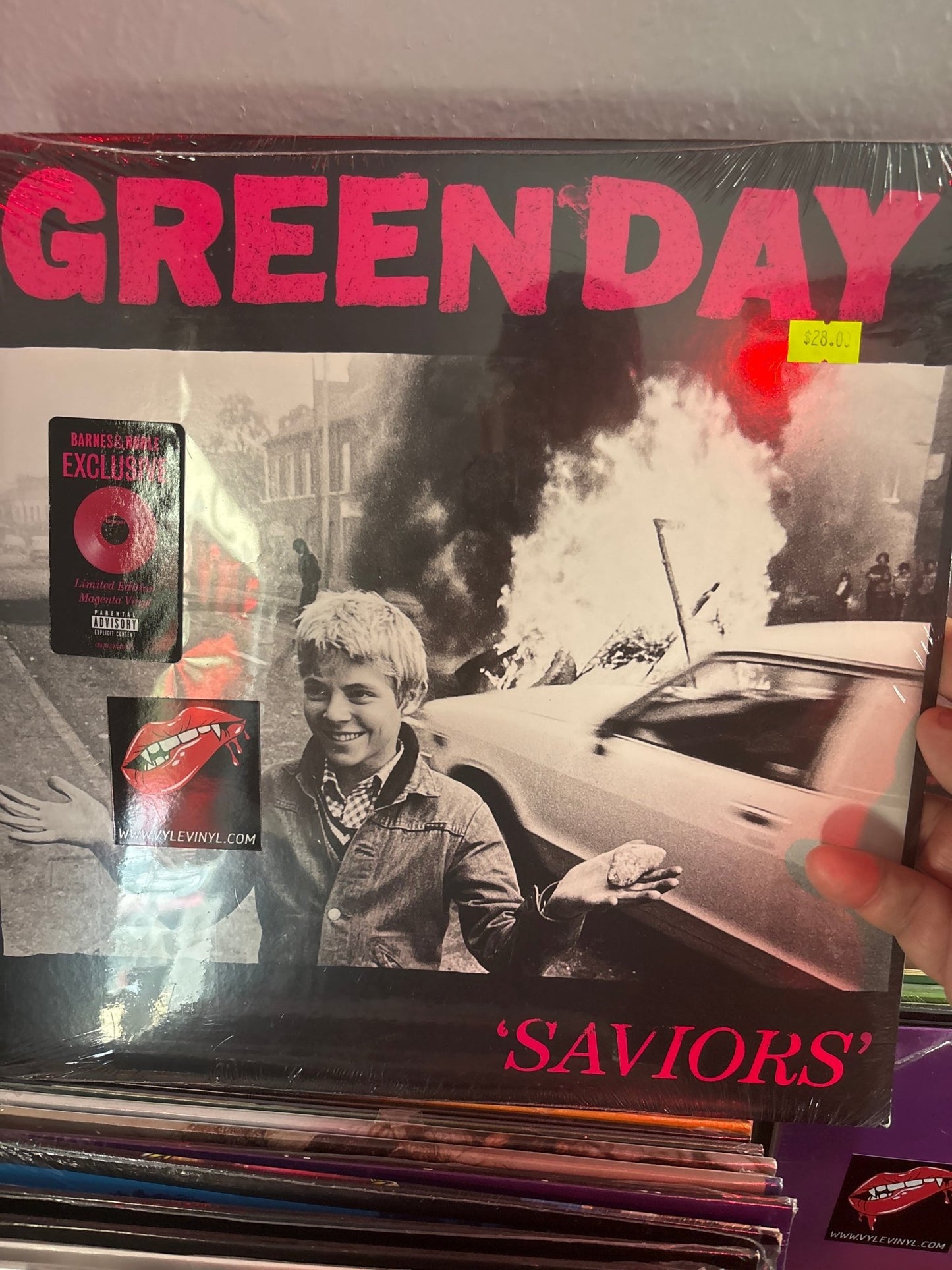Green Day - Saviors - Vyle Vinyl