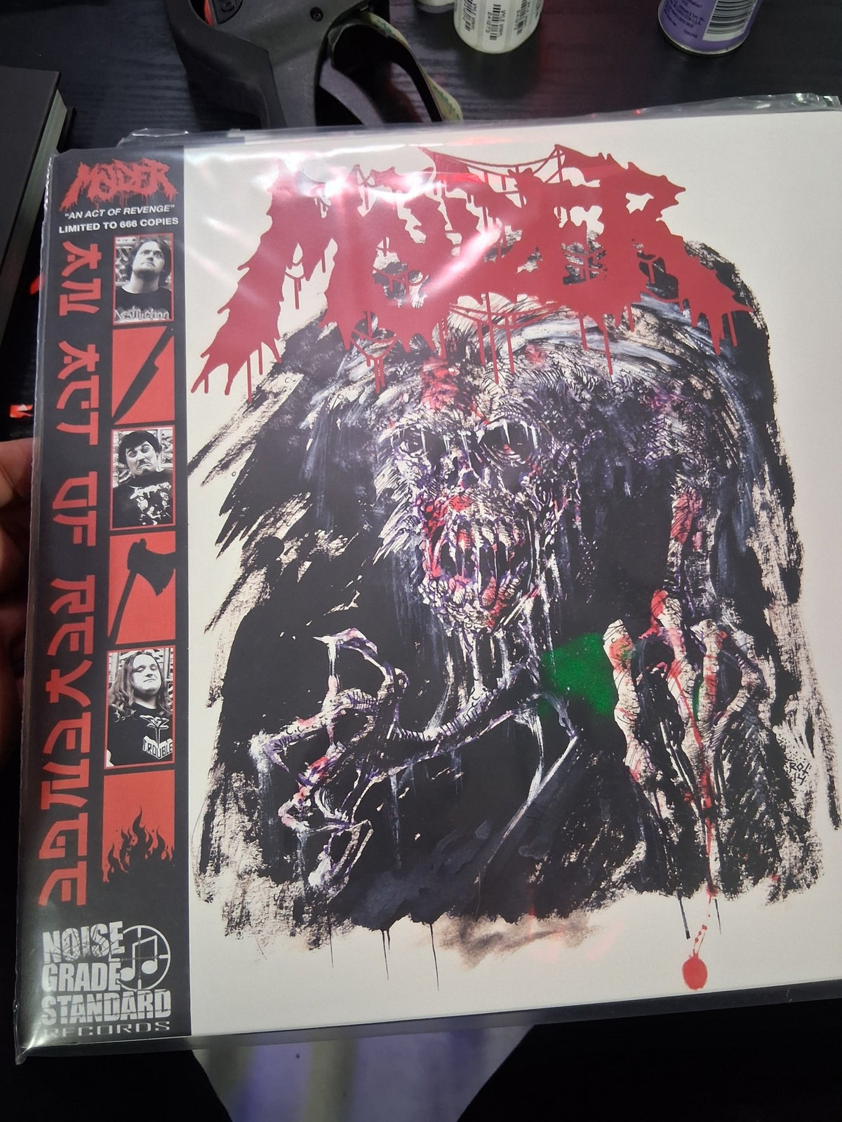 Molder An act of revenge - Vyle Vinyl