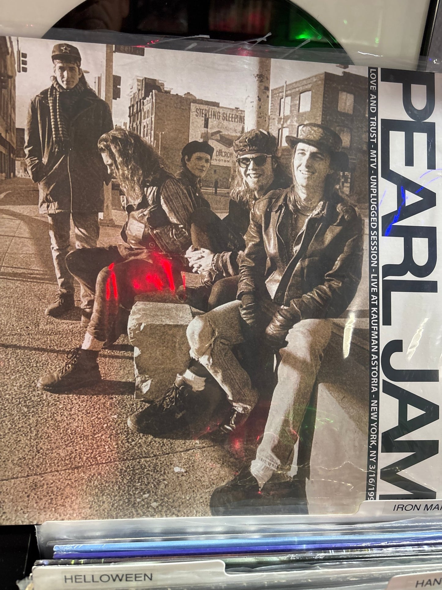 Pearl Jam - Love And Trust - MTV Unplugged Session - Vyle Vinyl